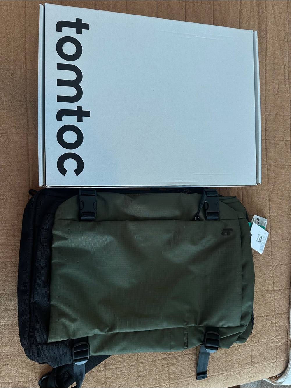NWT TOMTOC Navigator-T66 Liteway Travel Backpack 40L - Olive Green - Picture 6 of 16